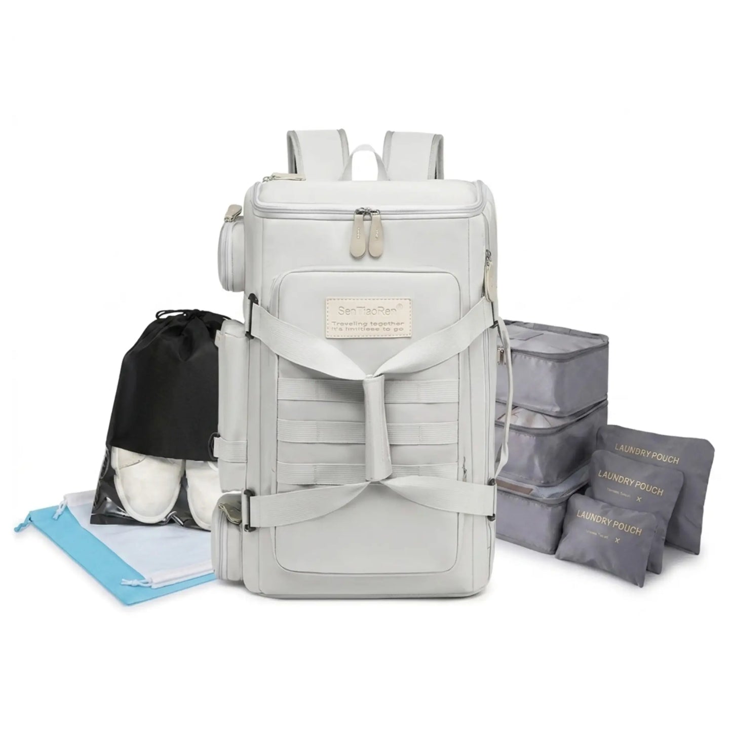ערכת נסיעות FlexPack מבית KitFlow בצבע לבן-אפור הכוללת תיק גב, אירגוניות לאריזה ונרתיקי נעליים לשמירה על סדר במהלך הטיול
